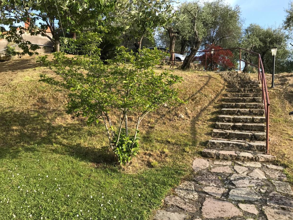 La Casa Fra Gli Ulivi Apartment Леричи Екстериор снимка
